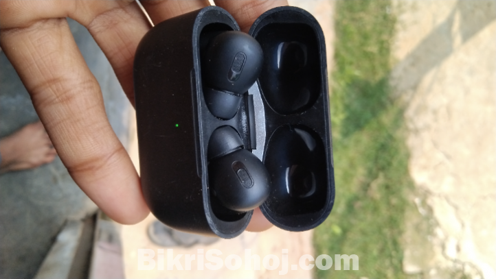 Airpod pro 2nd generation original Dubai copy